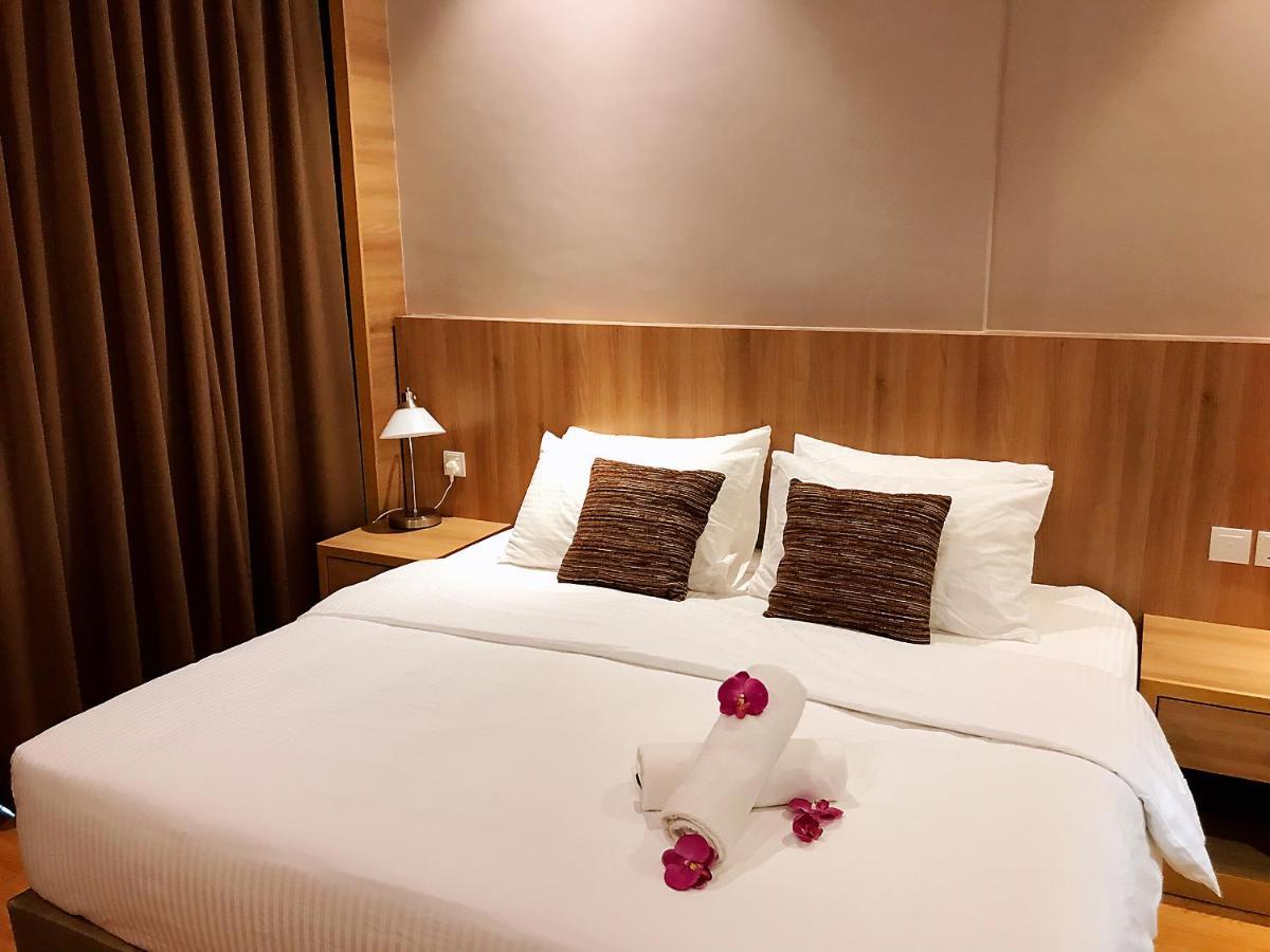 Imperial Grand Suite Apartment Κουτσίνγκ Εξωτερικό φωτογραφία