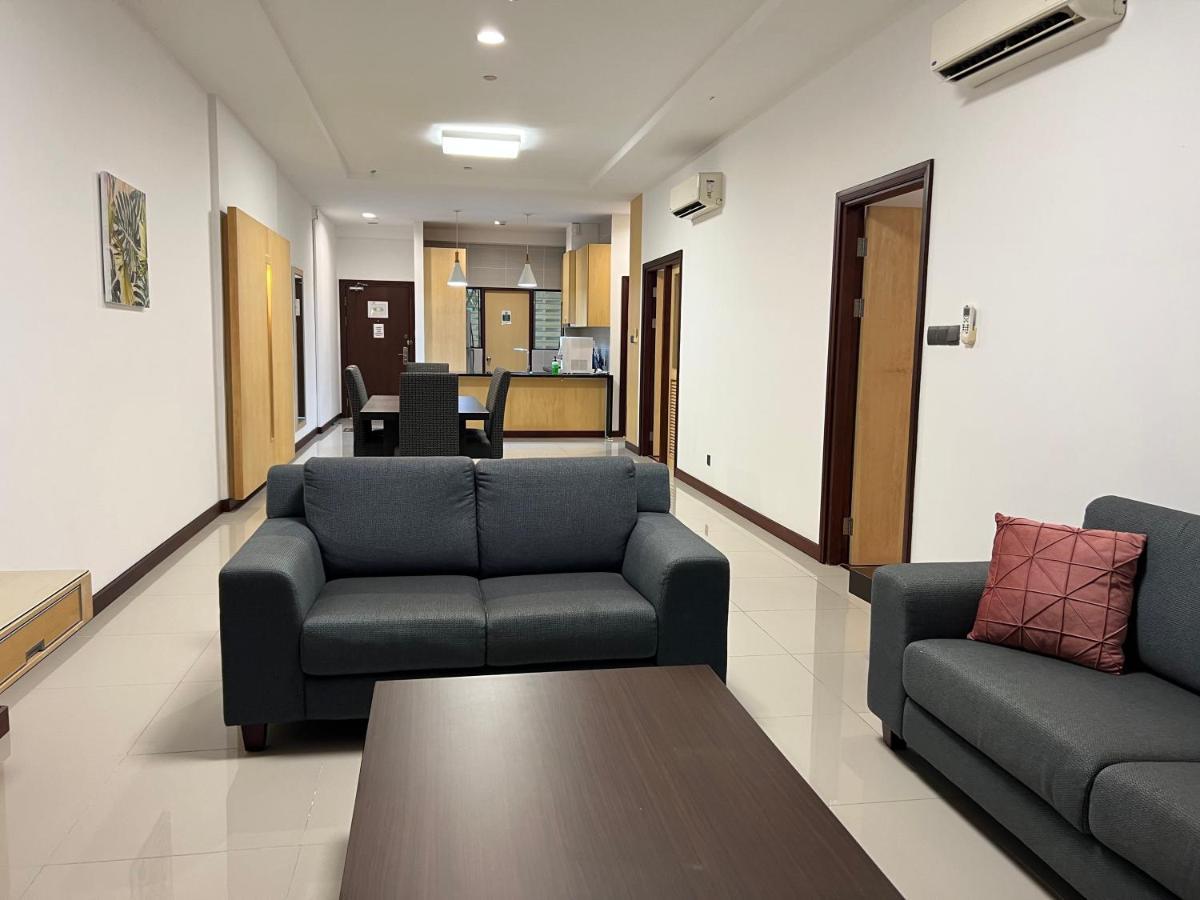 Imperial Grand Suite Apartment Κουτσίνγκ Εξωτερικό φωτογραφία