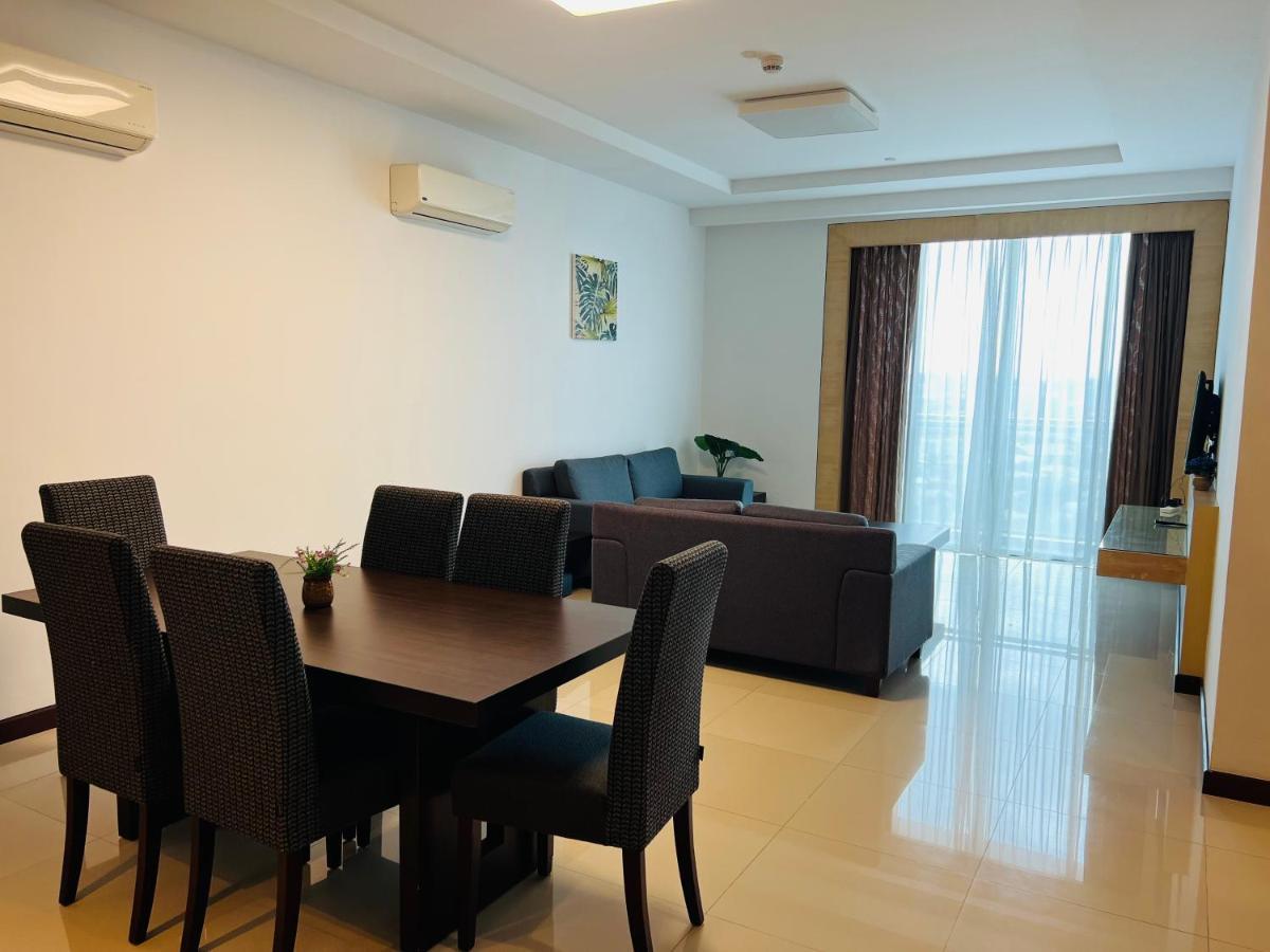Imperial Grand Suite Apartment Κουτσίνγκ Εξωτερικό φωτογραφία