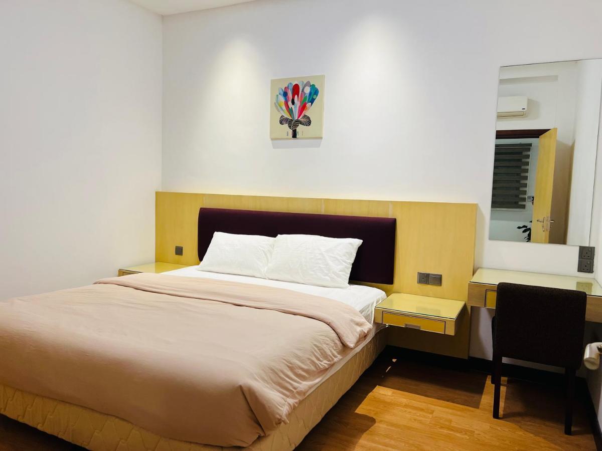 Imperial Grand Suite Apartment Κουτσίνγκ Εξωτερικό φωτογραφία