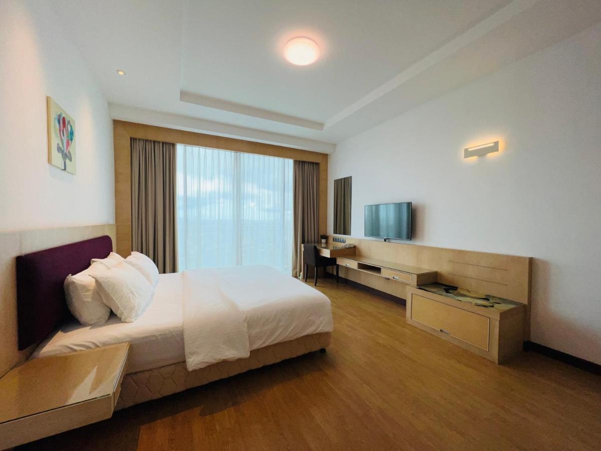 Imperial Grand Suite Apartment Κουτσίνγκ Εξωτερικό φωτογραφία
