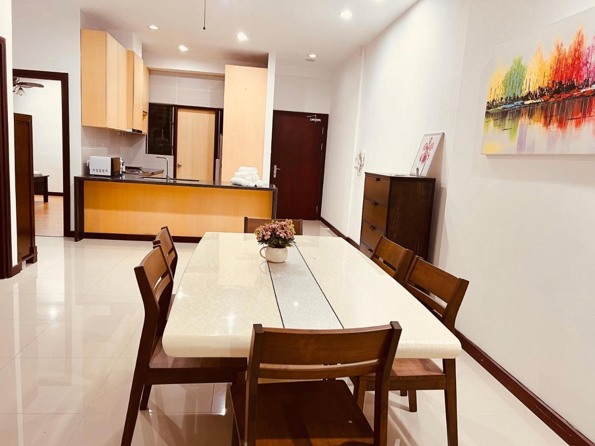 Imperial Grand Suite Apartment Κουτσίνγκ Εξωτερικό φωτογραφία