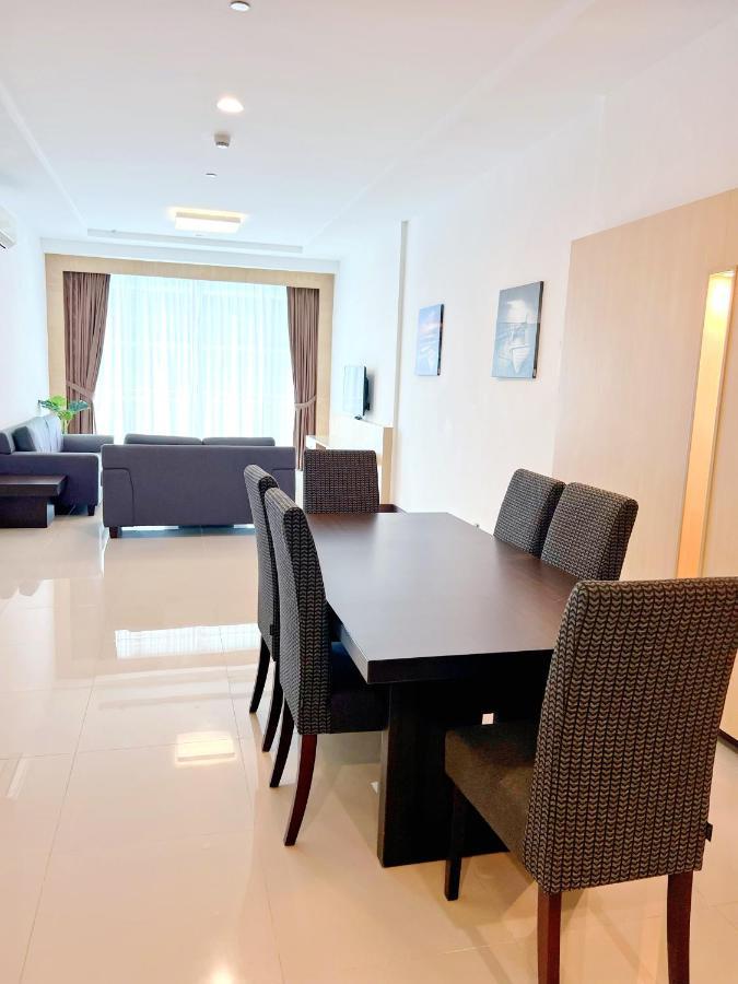 Imperial Grand Suite Apartment Κουτσίνγκ Εξωτερικό φωτογραφία