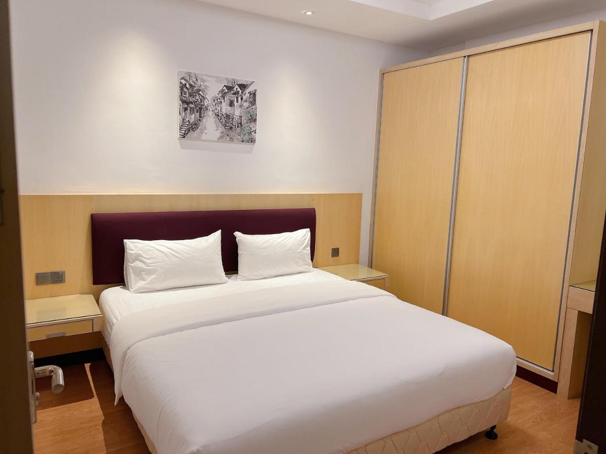 Imperial Grand Suite Apartment Κουτσίνγκ Εξωτερικό φωτογραφία