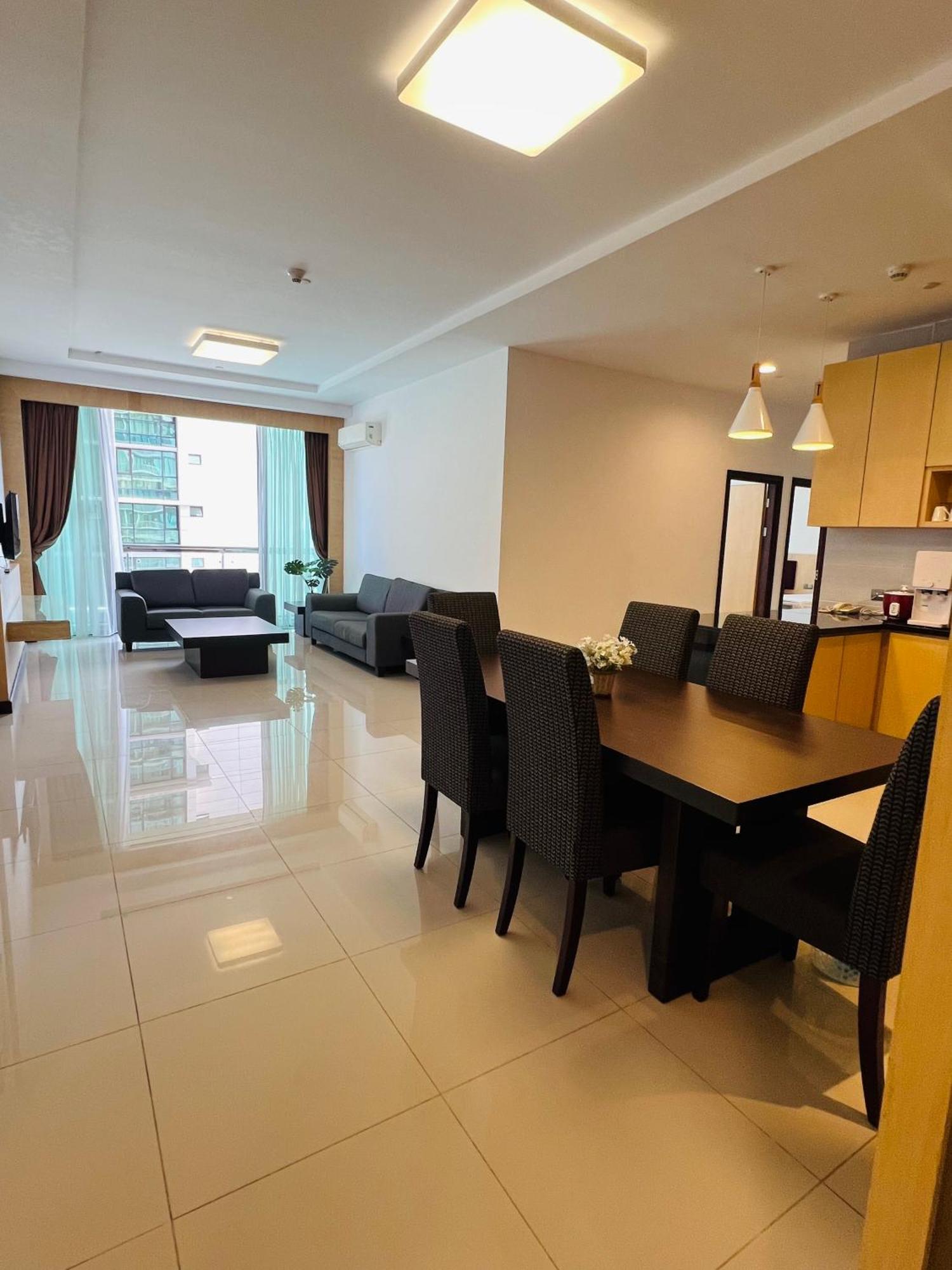 Imperial Grand Suite Apartment Κουτσίνγκ Εξωτερικό φωτογραφία