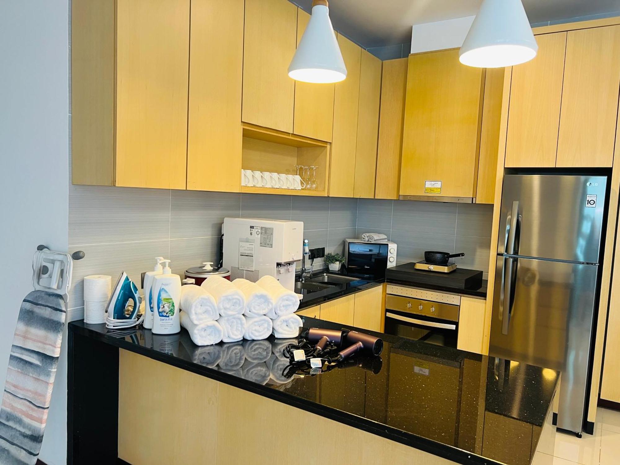 Imperial Grand Suite Apartment Κουτσίνγκ Εξωτερικό φωτογραφία